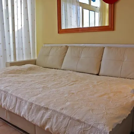Apartamento La Perla, With Seaview, Capistrano *