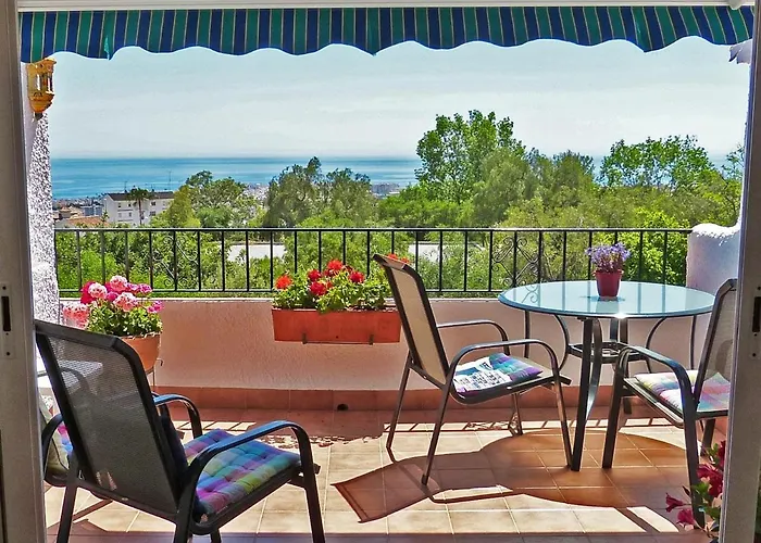 Apartament La Perla, With Seaview, Capistrano Nerja